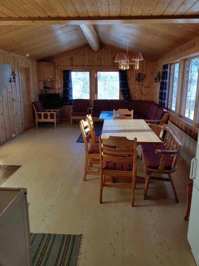 Solstua Three-Bedroom Cottage ไยโล ภายนอก รูปภาพ