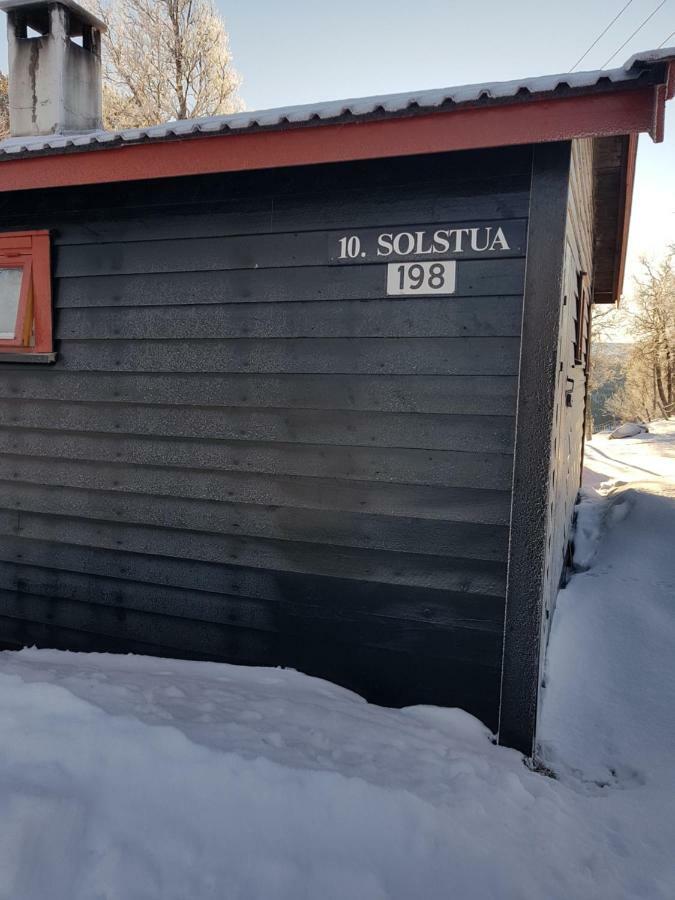 Solstua Three-Bedroom Cottage ไยโล ภายนอก รูปภาพ